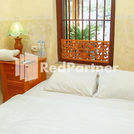 Hotel Flamboyan Asri Syariah Mitra Reddoorz Near Kampung Inggris Pare Extérieur photo