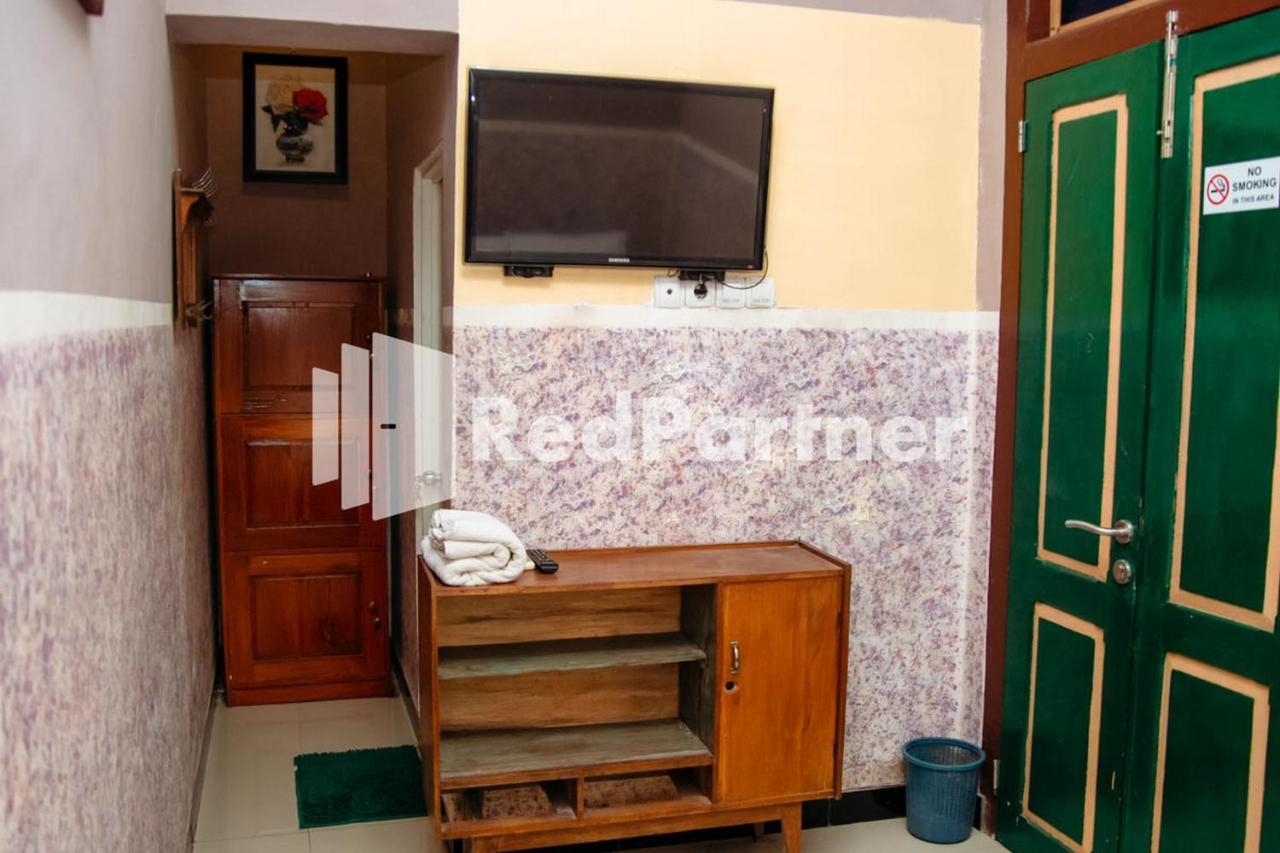 Hotel Flamboyan Asri Syariah Mitra Reddoorz Near Kampung Inggris Pare Extérieur photo