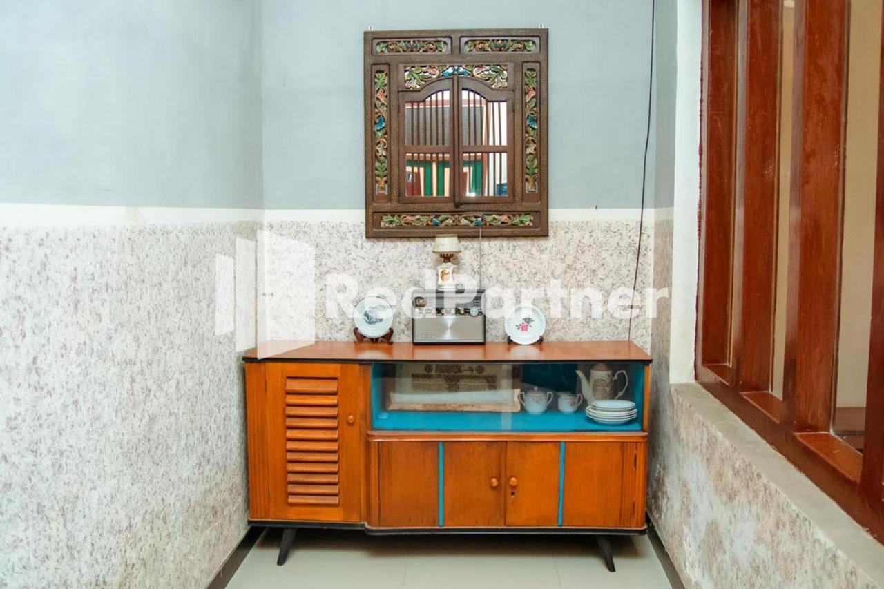 Hotel Flamboyan Asri Syariah Mitra Reddoorz Near Kampung Inggris Pare Extérieur photo