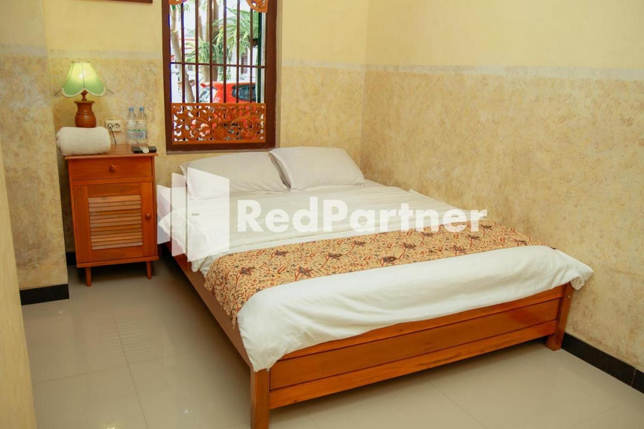 Hotel Flamboyan Asri Syariah Mitra Reddoorz Near Kampung Inggris Pare Extérieur photo
