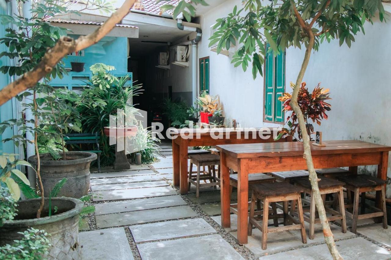 Hotel Flamboyan Asri Syariah Mitra Reddoorz Near Kampung Inggris Pare Extérieur photo